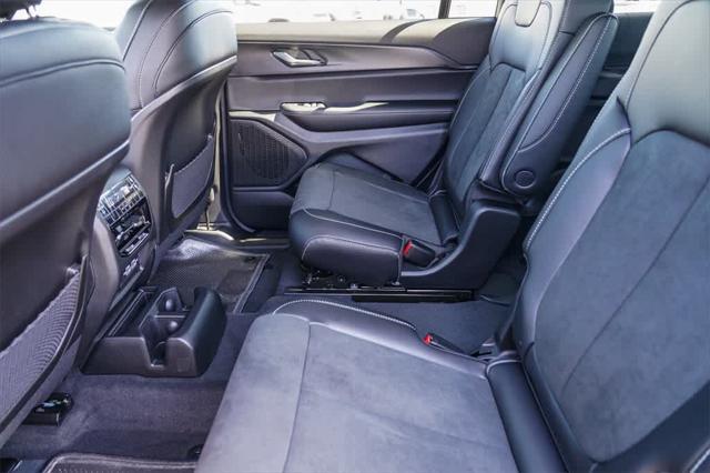 new 2025 Jeep Grand Cherokee L car, priced at $46,230