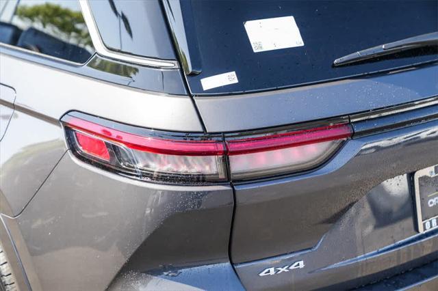 new 2025 Jeep Grand Cherokee car, priced at $55,450