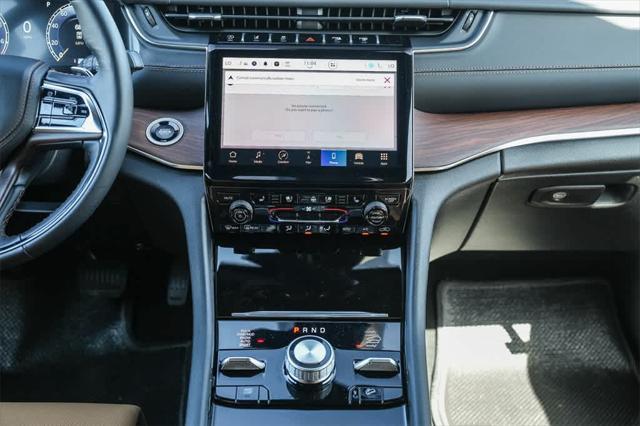 new 2025 Jeep Grand Cherokee car, priced at $55,450