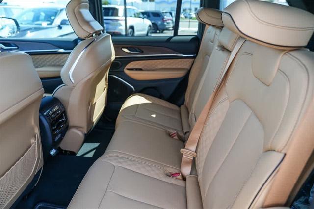 new 2025 Jeep Grand Cherokee car, priced at $55,450