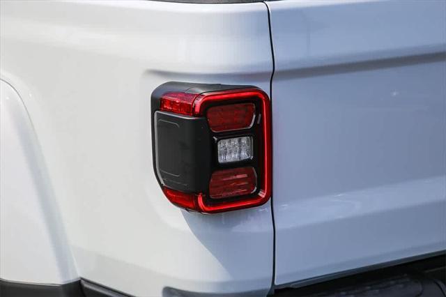 new 2025 Jeep Gladiator car, priced at $52,687