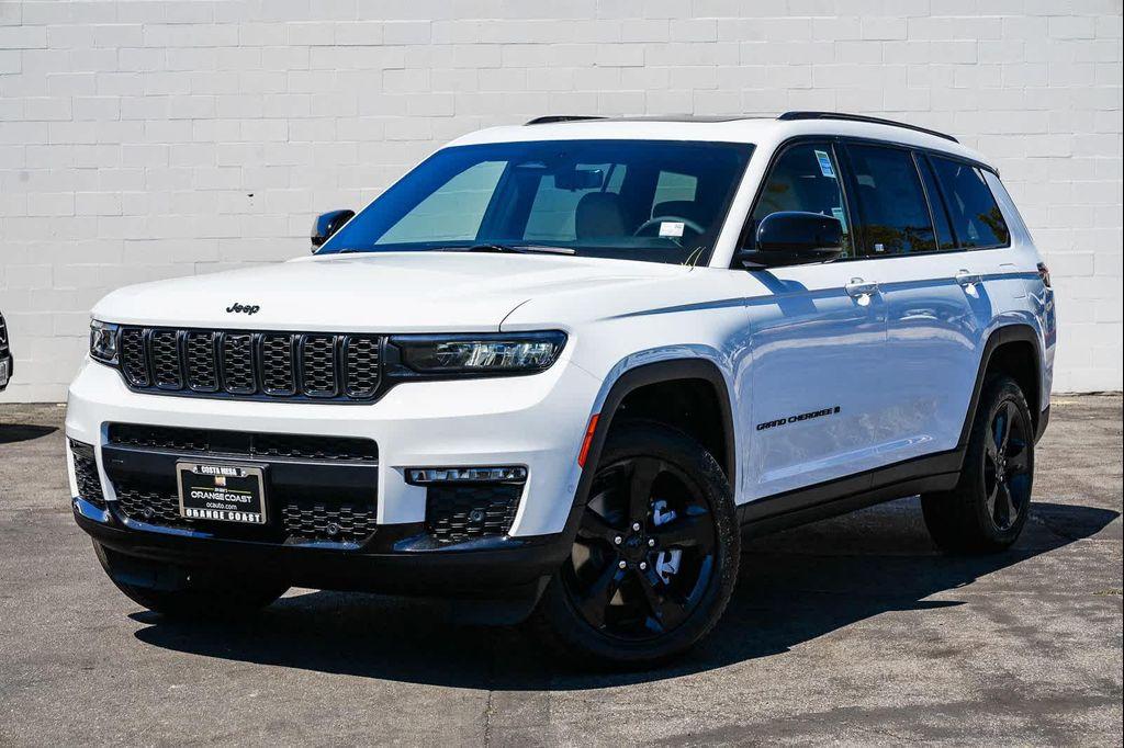 new 2025 Jeep Grand Cherokee L car, priced at $47,490