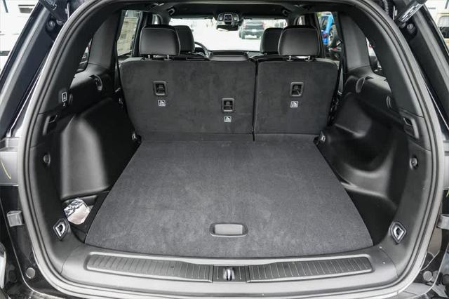 new 2025 Jeep Grand Cherokee car, priced at $38,314