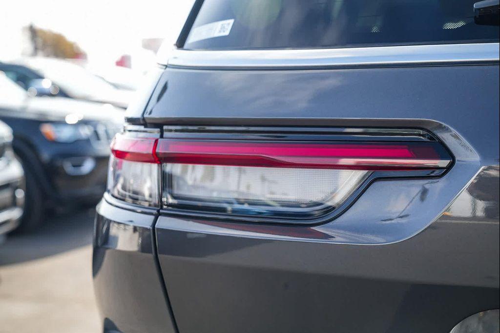 used 2021 Jeep Grand Cherokee L car, priced at $28,500