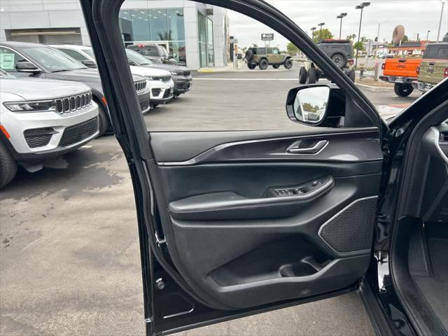 used 2022 Jeep Grand Cherokee car, priced at $32,991