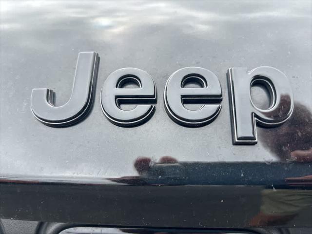used 2022 Jeep Grand Cherokee car, priced at $32,991
