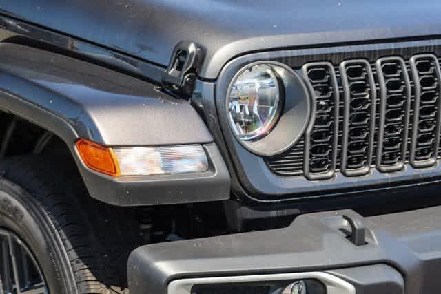 new 2024 Jeep Gladiator car, priced at $35,572