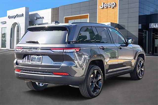 new 2025 Jeep Grand Cherokee car, priced at $43,992