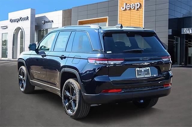 new 2025 Jeep Grand Cherokee car, priced at $48,035