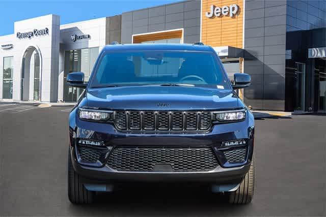 new 2025 Jeep Grand Cherokee car, priced at $48,035