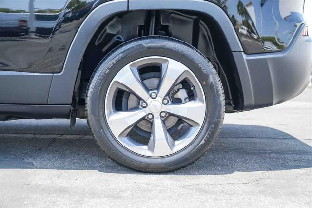 used 2019 Jeep Cherokee car, priced at $12,972