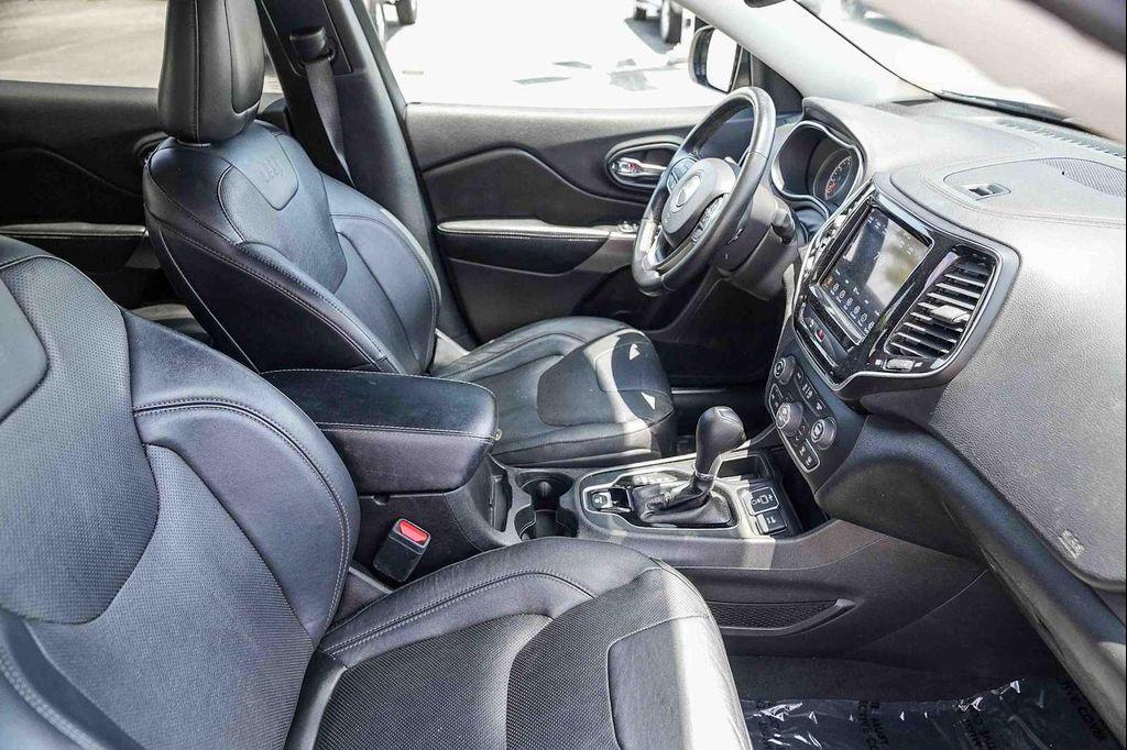 used 2019 Jeep Cherokee car, priced at $12,972