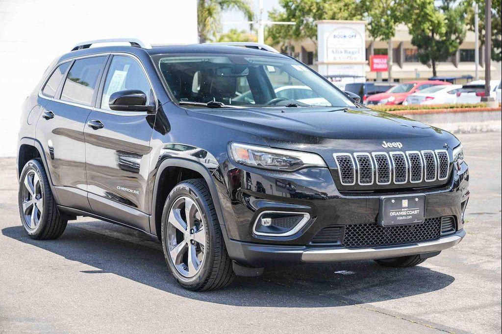 used 2019 Jeep Cherokee car, priced at $12,972