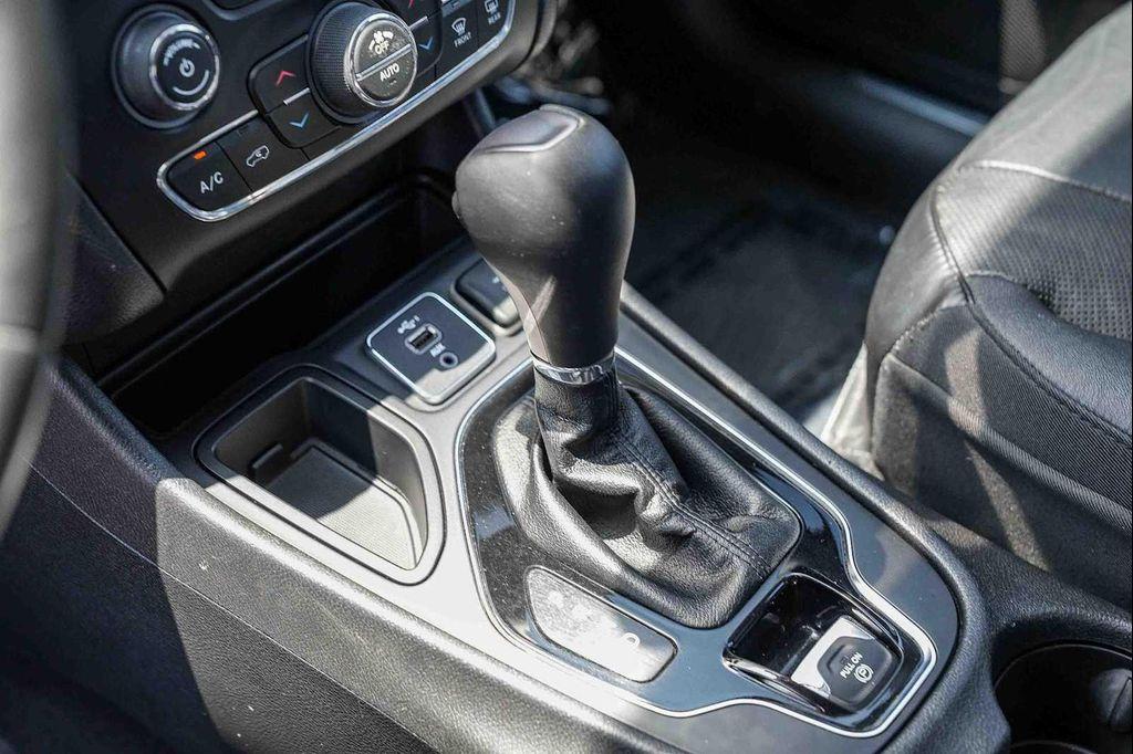 used 2019 Jeep Cherokee car, priced at $12,972