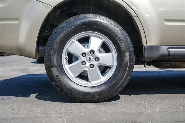 used 2012 Ford Escape car, priced at $7,000