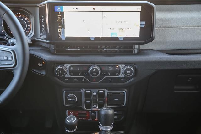 new 2025 Jeep Wrangler car, priced at $45,955