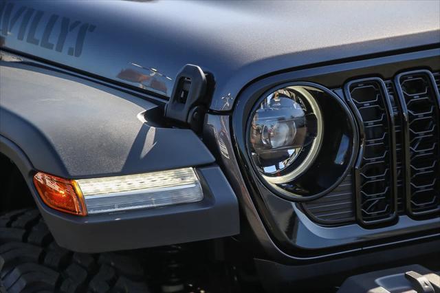 new 2025 Jeep Wrangler car, priced at $45,955