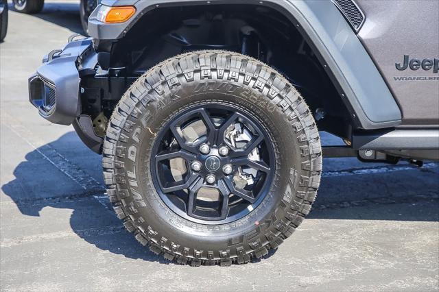 new 2025 Jeep Wrangler car, priced at $45,955