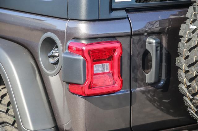 new 2025 Jeep Wrangler car, priced at $45,955