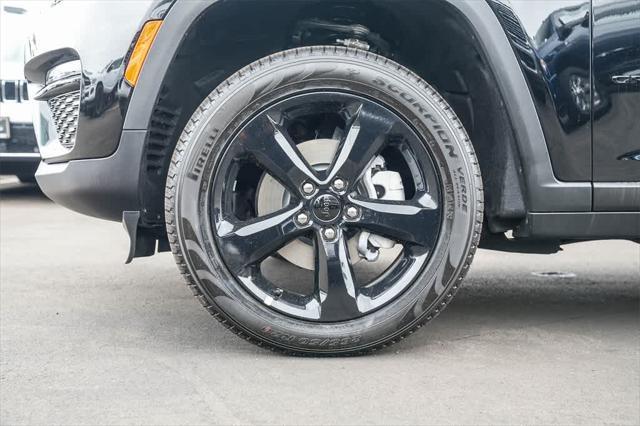 new 2025 Jeep Grand Cherokee car, priced at $45,463