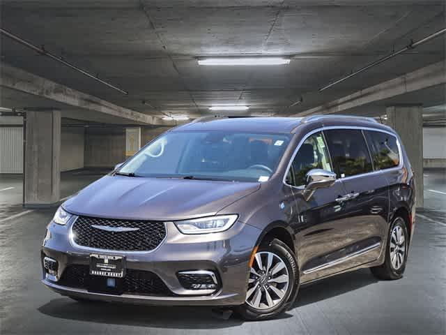 used 2021 Chrysler Pacifica Hybrid car, priced at $31,498