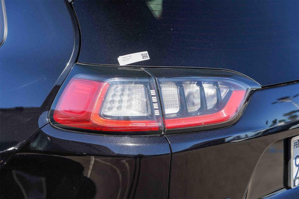 used 2022 Jeep Cherokee car, priced at $22,285