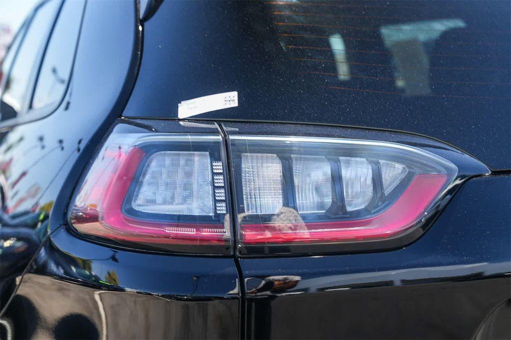 used 2022 Jeep Cherokee car, priced at $23,981