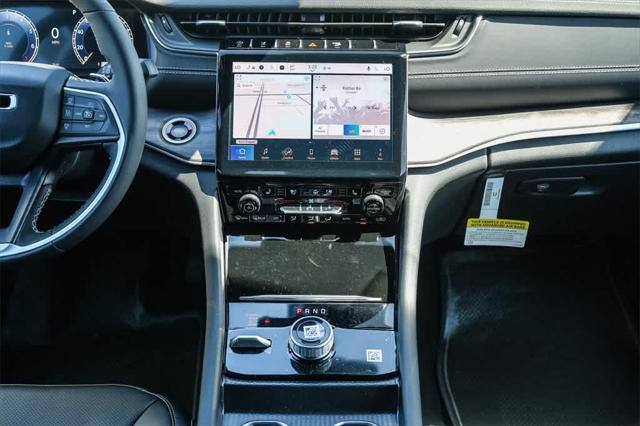new 2025 Jeep Grand Cherokee car, priced at $43,837