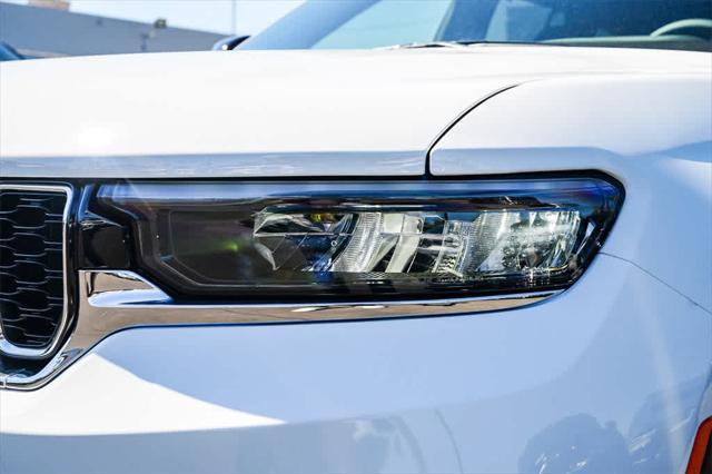 new 2025 Jeep Grand Cherokee car, priced at $43,837