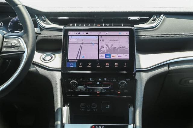 new 2025 Jeep Grand Cherokee car, priced at $45,532