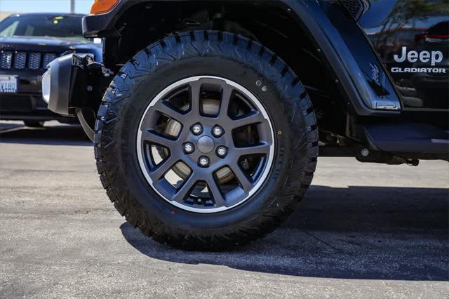 used 2022 Jeep Gladiator car, priced at $35,486