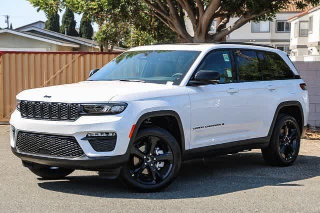 new 2025 Jeep Grand Cherokee car, priced at $43,946