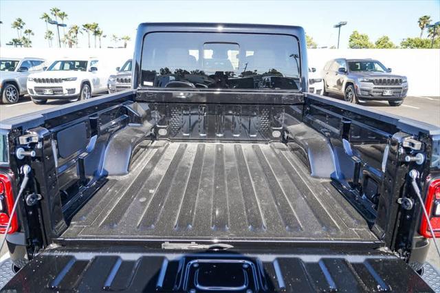 new 2025 Jeep Gladiator car, priced at $46,635