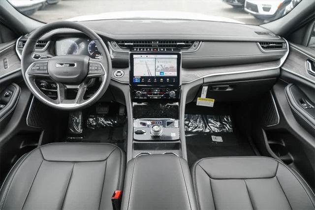 new 2025 Jeep Grand Cherokee car, priced at $46,643