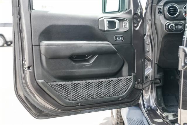 used 2019 Jeep Wrangler Unlimited car, priced at $27,472