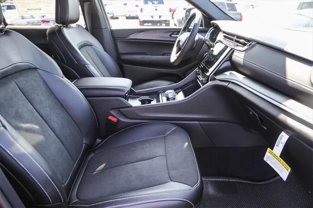new 2025 Jeep Grand Cherokee L car, priced at $39,992