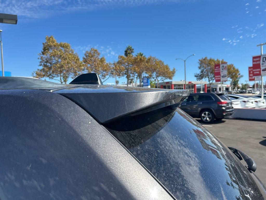 used 2015 Jeep Grand Cherokee car, priced at $9,999