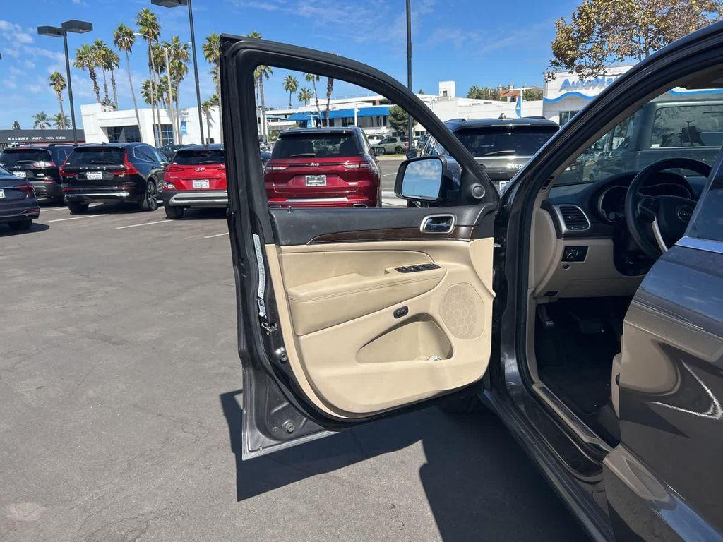 used 2015 Jeep Grand Cherokee car, priced at $9,999
