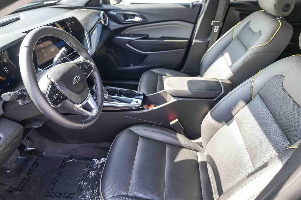 used 2025 Chevrolet Trax car, priced at $24,444