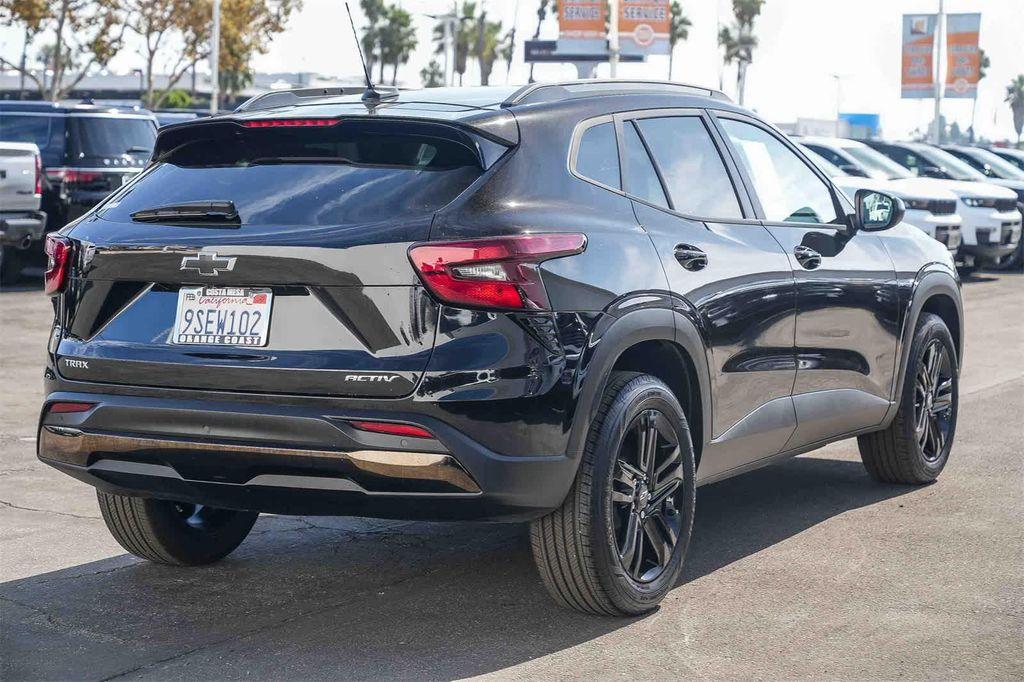 used 2025 Chevrolet Trax car, priced at $24,444