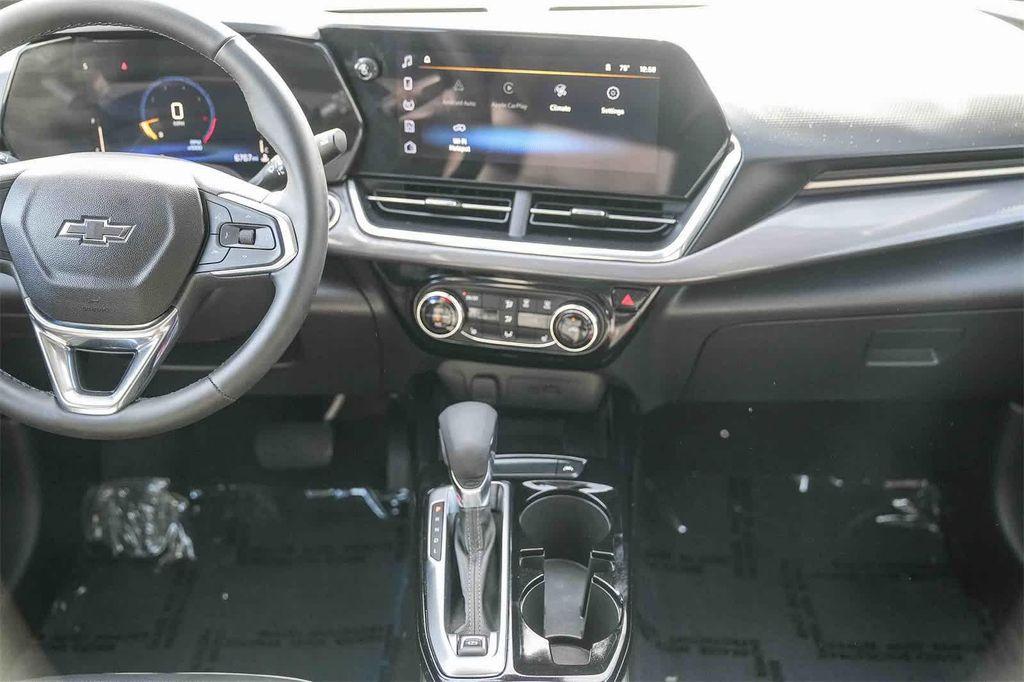 used 2025 Chevrolet Trax car, priced at $24,444