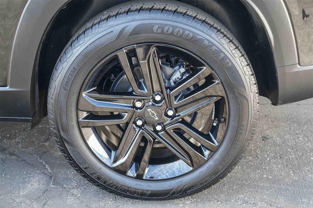 used 2025 Chevrolet Trax car, priced at $24,444