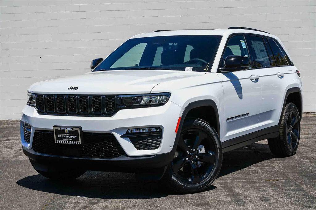 new 2025 Jeep Grand Cherokee car, priced at $46,890