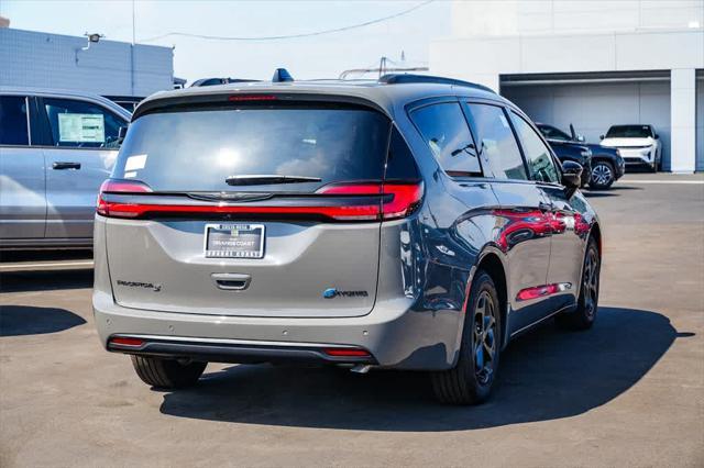 new 2025 Chrysler Pacifica Hybrid car, priced at $52,500