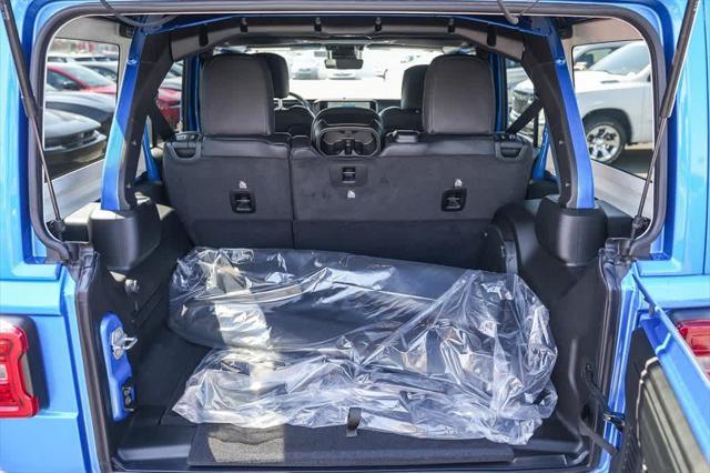 new 2025 Jeep Wrangler car, priced at $59,423