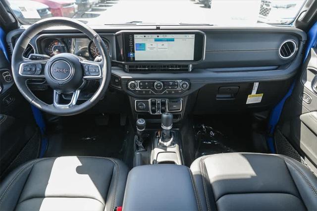 new 2025 Jeep Wrangler car, priced at $59,423
