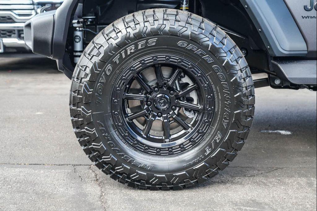 new 2025 Jeep Wrangler car, priced at $44,844