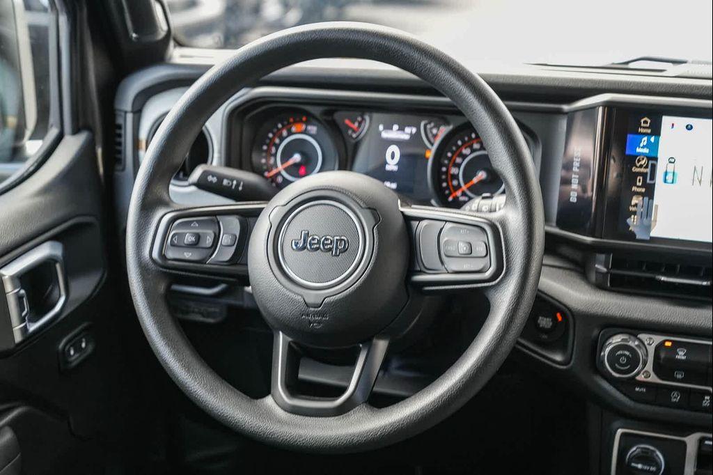 new 2025 Jeep Wrangler car, priced at $44,844