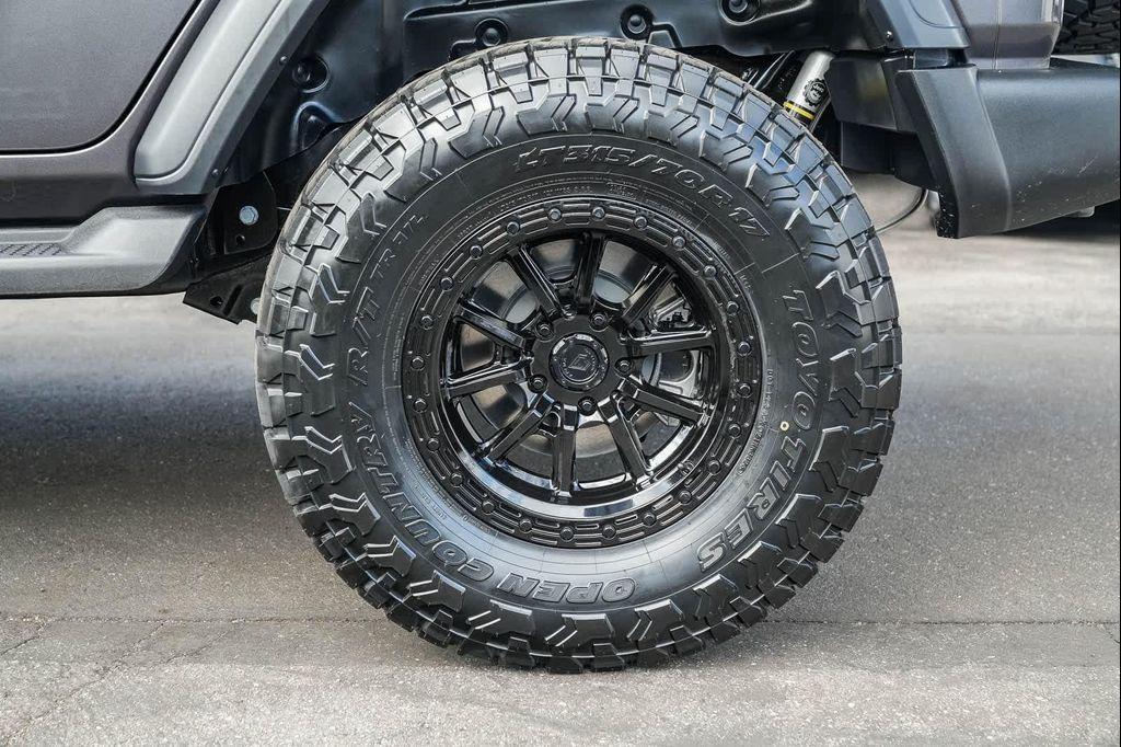 new 2025 Jeep Wrangler car, priced at $44,844