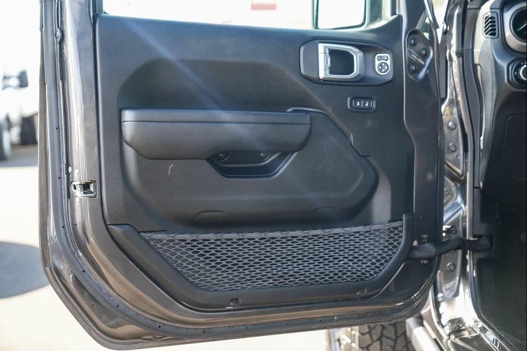 used 2023 Jeep Gladiator car, priced at $34,179